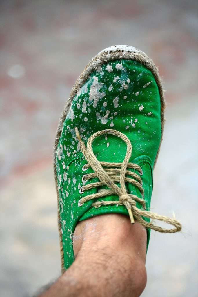 The island is covered in sand and the roads are sandy too. And as you might guess, it brings some complications when you travel in style.
